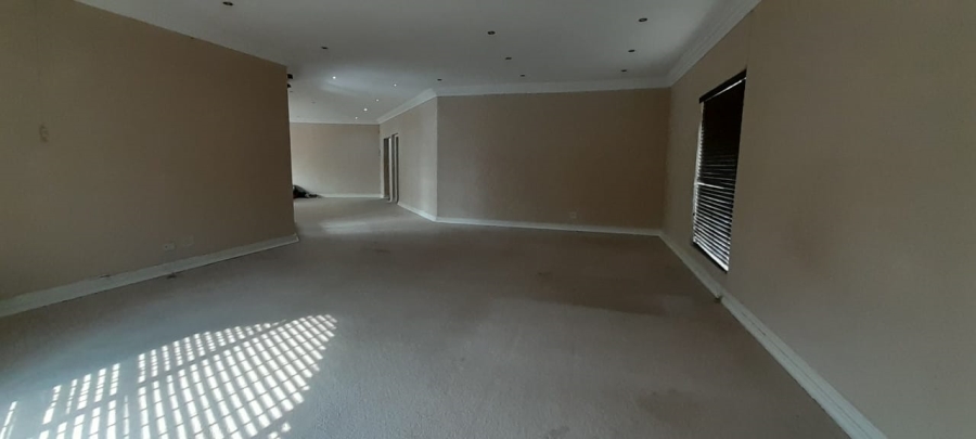 To Let 4 Bedroom Property for Rent in Irene Park North West